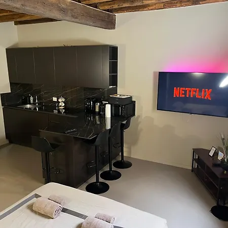 Appartement Maison Chic Spagna Two *