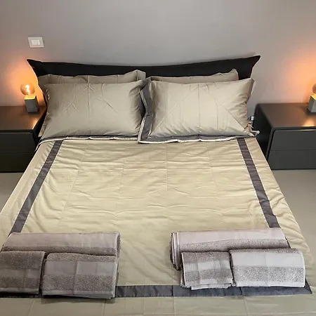 Maison Chic Spagna Two Rom